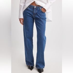 NAKD Low Waist Jeans